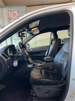 جیپ گراند شیرۆکی